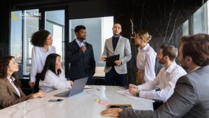 c level dalam perusahaan